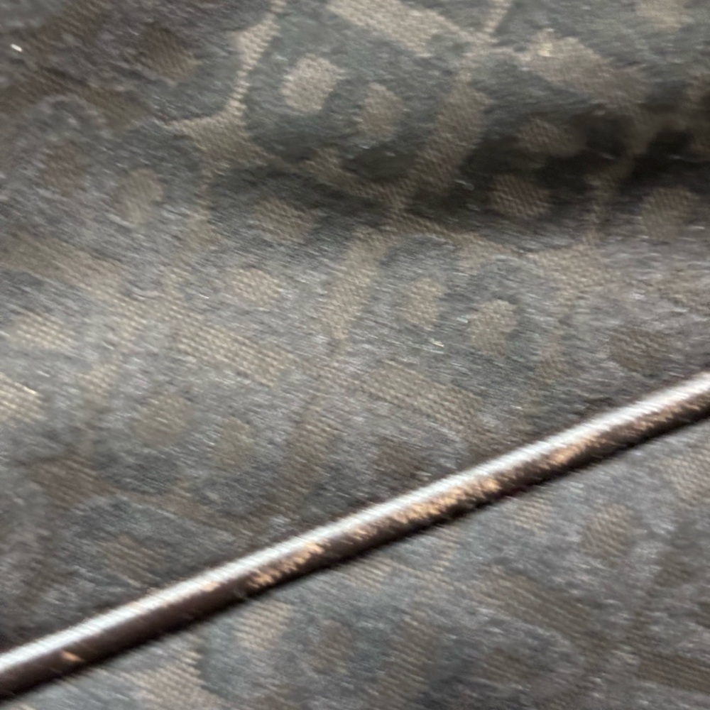 BALLY Vintage Monogram Canvas Tote Bag Quiet Luxury Minimalist Gold Clasp - Picture 10 of 17